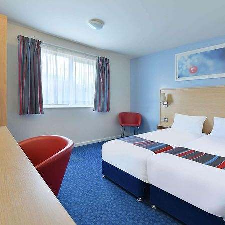 Travelodge Inverness Fairways Екстер'єр фото