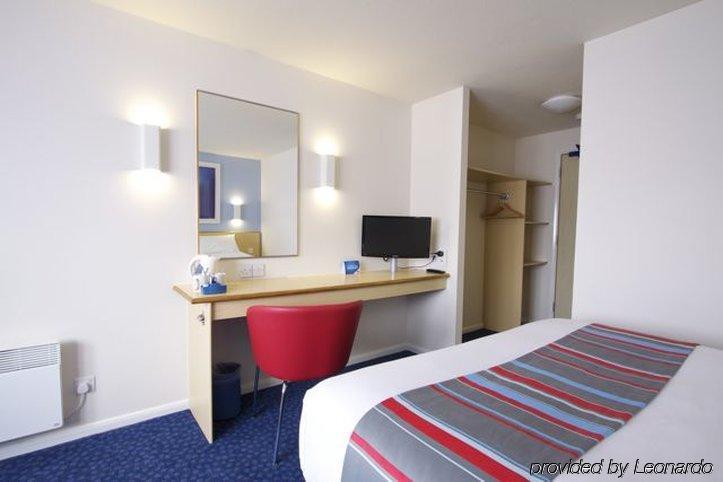 Travelodge Inverness Fairways Екстер'єр фото