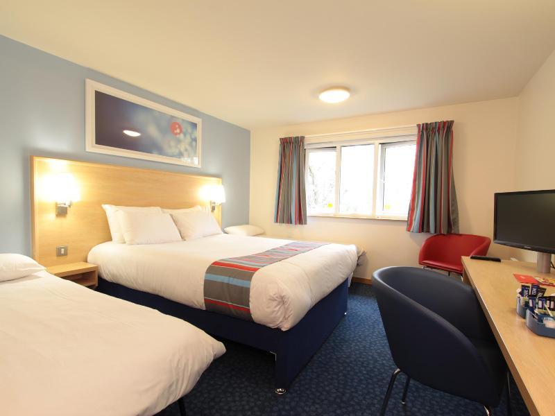 Travelodge Inverness Fairways Екстер'єр фото