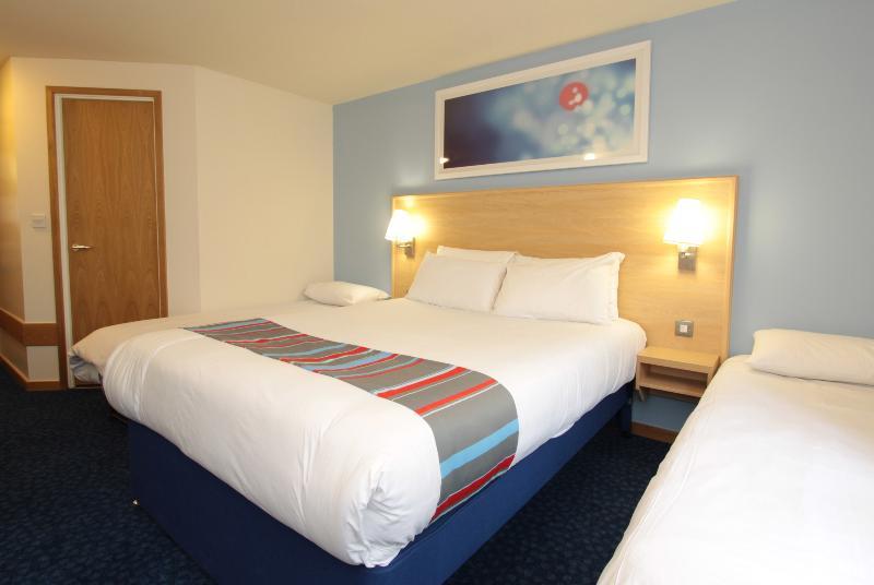 Travelodge Inverness Fairways Екстер'єр фото